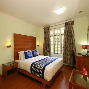 Hotel Sn, Munnar